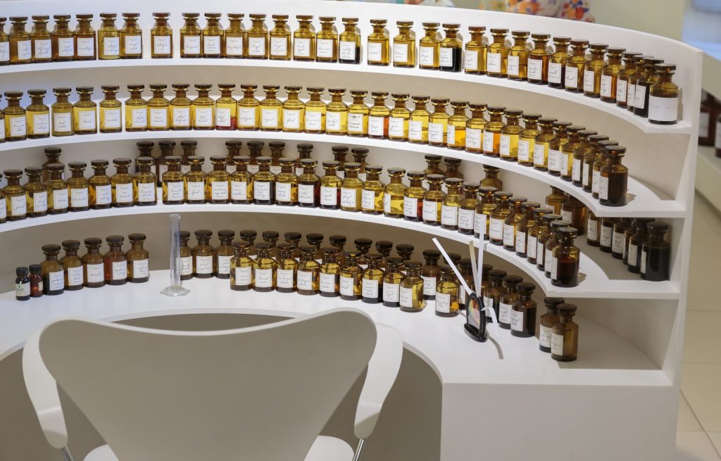 Home-fragrances-and-diffusers-creation-and-manufacturing-lc